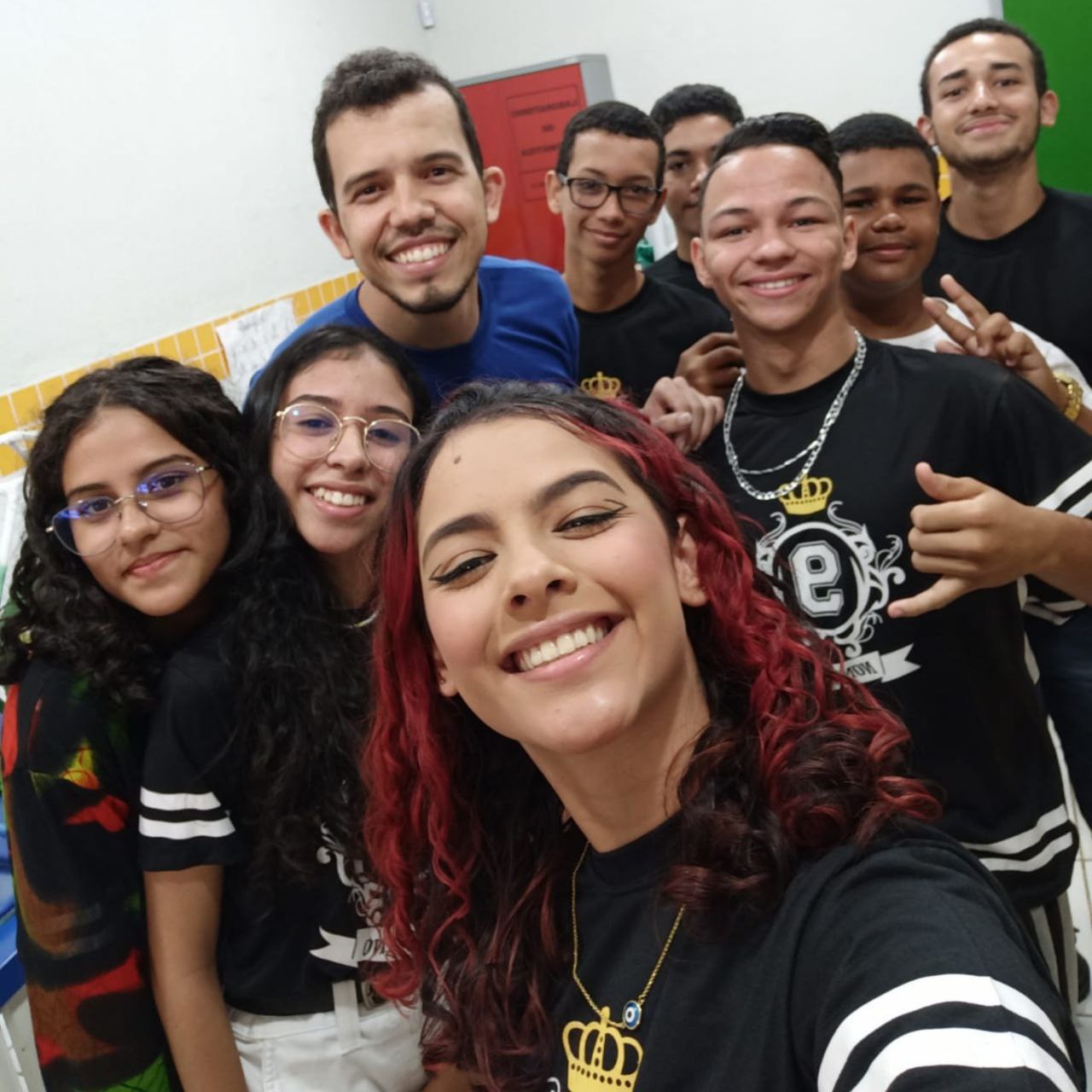 photo_4963367123720187348_y